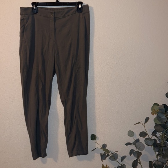 Lululemon dynamic days pants - Picture 3 of 6